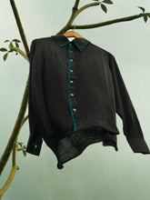 Load image into Gallery viewer, Black Pointy Collar Shirt