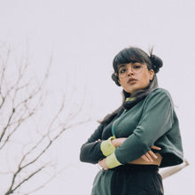 Load image into Gallery viewer, Cropped Sweatshirt (Black & Dark Green)