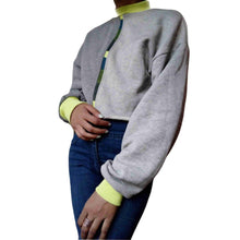Load image into Gallery viewer, Cropped Sweatshirt (Gray)